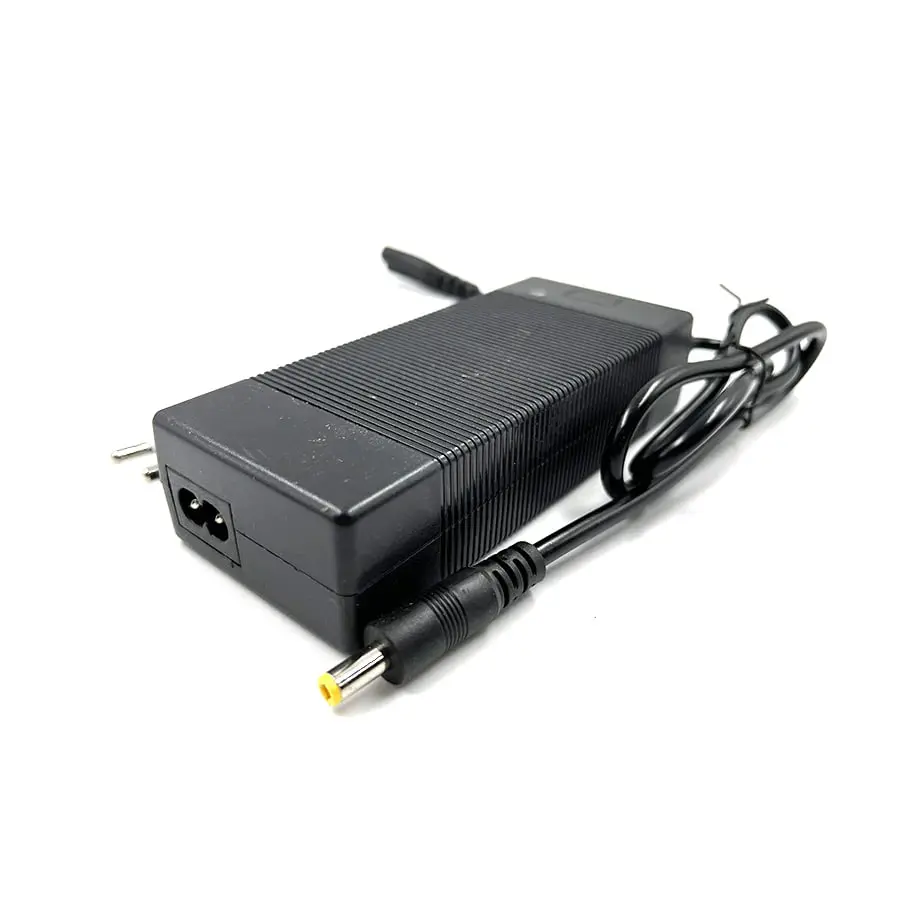 Заpядноe устройство LiIоn 24V (29,4V) 2A